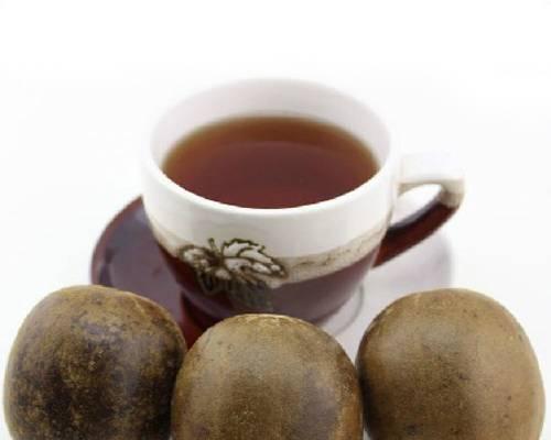 罗汉果泡水喝的功效是什么？安全吗？