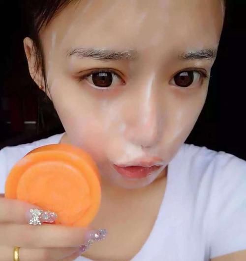 田七植物精油皂的使用效果如何？它适合哪些人群使用？