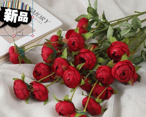 红色玫瑰百合桌花的寓意是什么？红色桌花在婚礼中的意义是什么？