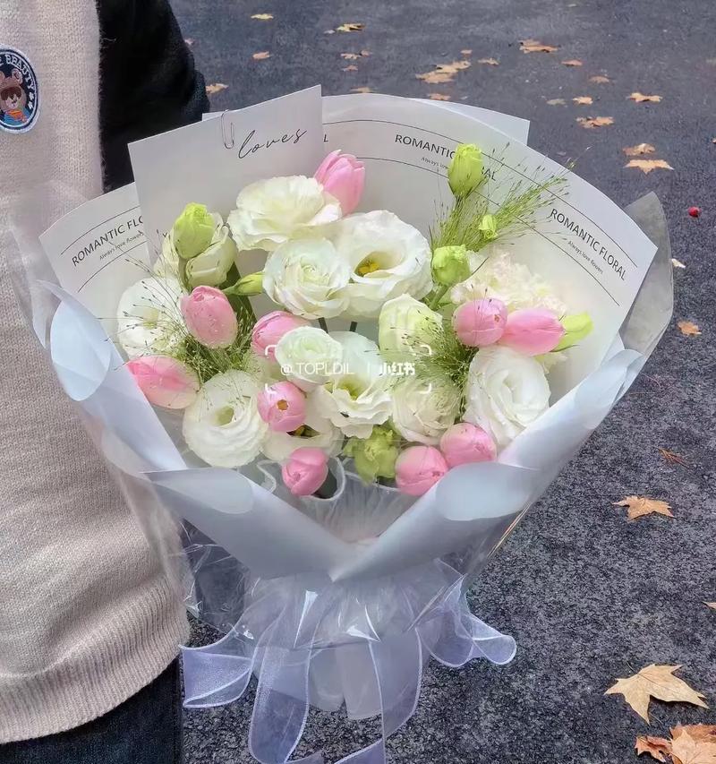 康乃馨的鲜花有什么含义？不同颜色康乃馨代表什么？