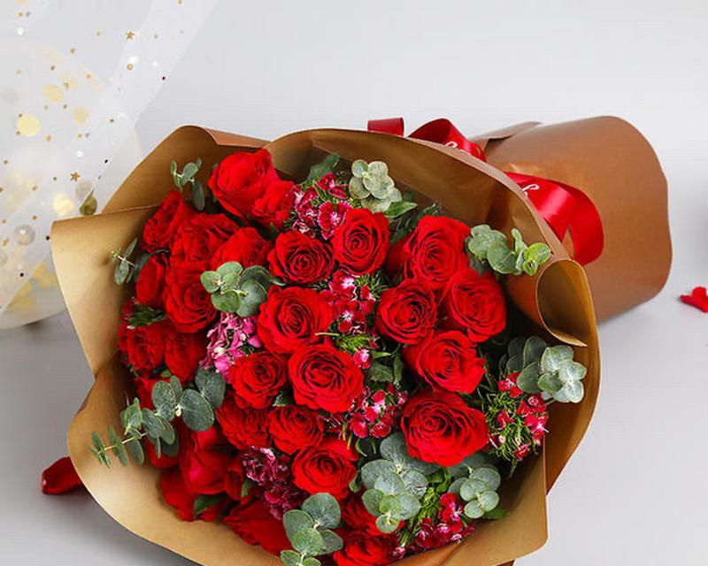 爱的永恒花语代表什么？它如何表达恒久不变的爱？