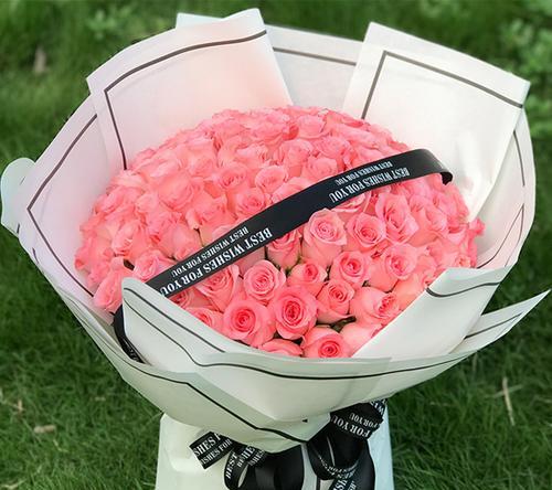 99朵玫瑰的花语含义是什么？99朵玫瑰代表什么？