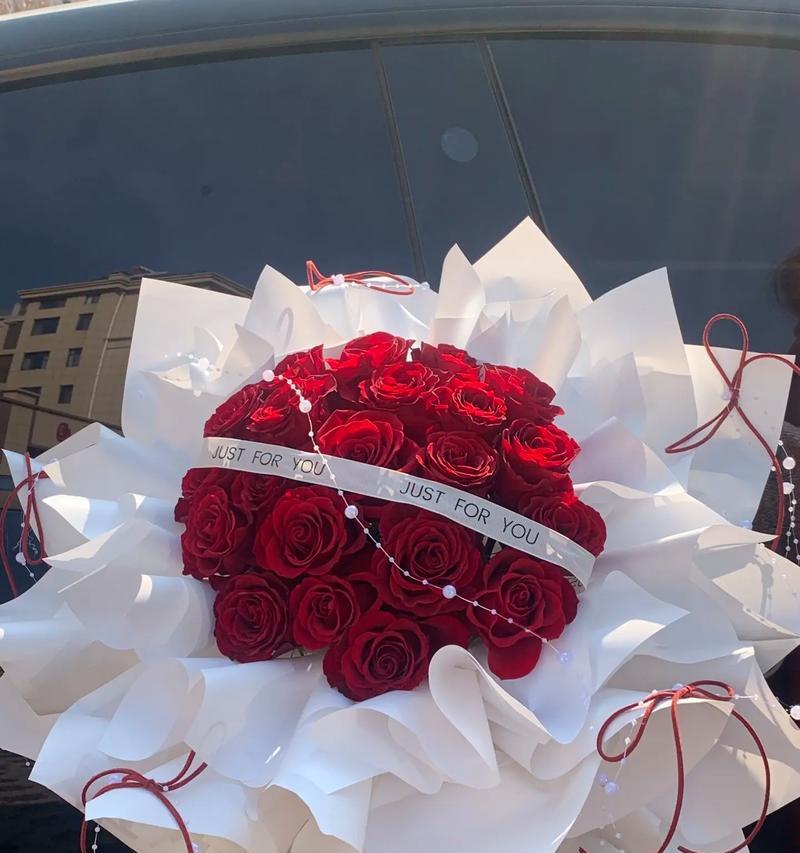 红玫瑰花束代表什么？红玫瑰花束的寓意是什么？