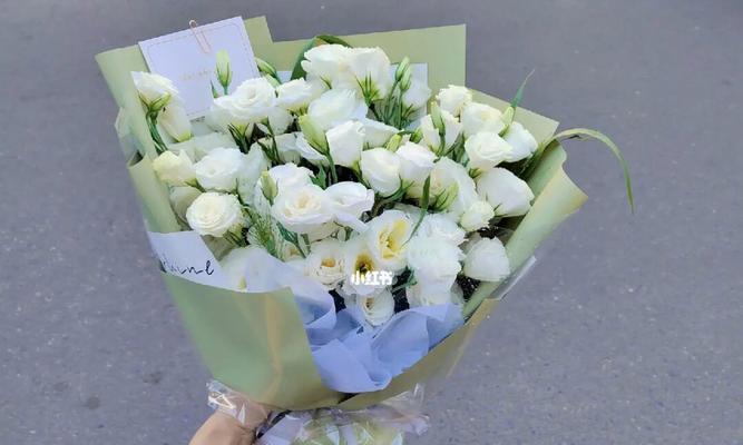 白色桔梗花束的寓意是什么？白色桔梗花代表什么？