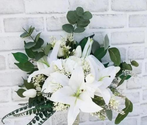 婚礼上抢手捧花有何意义？传统中手捧花的寓意是什么？