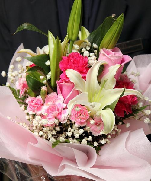医师节送什么花最能表达祝福？