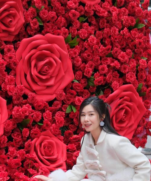 情侣节送玫瑰花代表什么意义？为什么要送玫瑰？