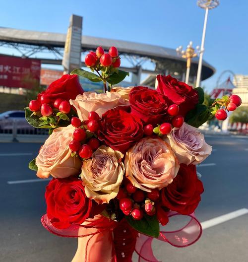 一见钟情的手捧花有哪些？手捧花如何寓意一见钟情？