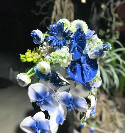 蓝色捧花代表什么含义？蓝色捧花的象征意义是什么？