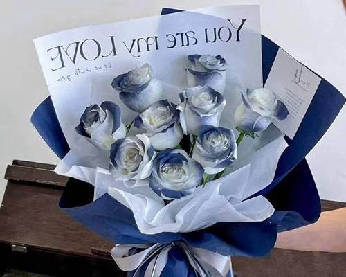 蓝色捧花代表什么含义？蓝色捧花的象征意义是什么？