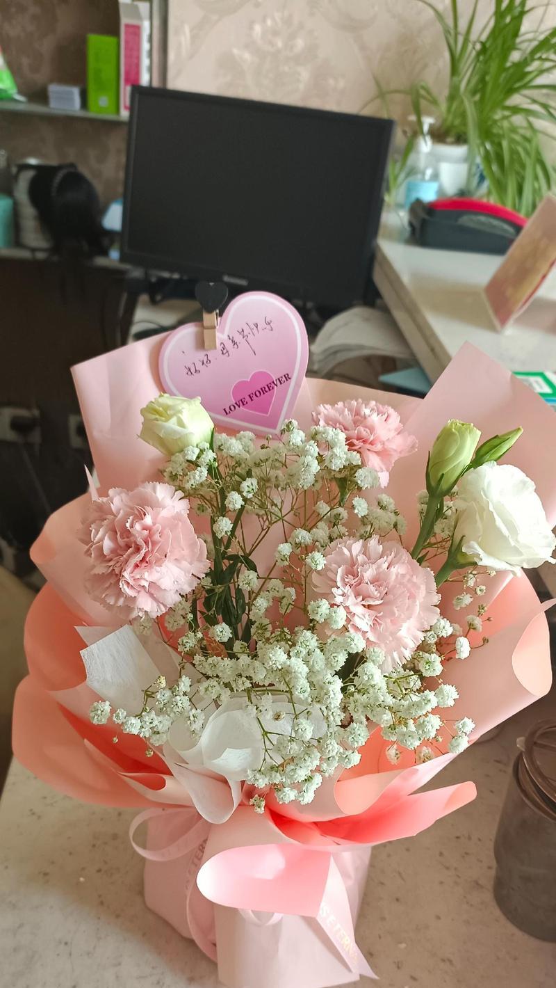 母亲节送一束大花的寓意是什么？它象征着什么？